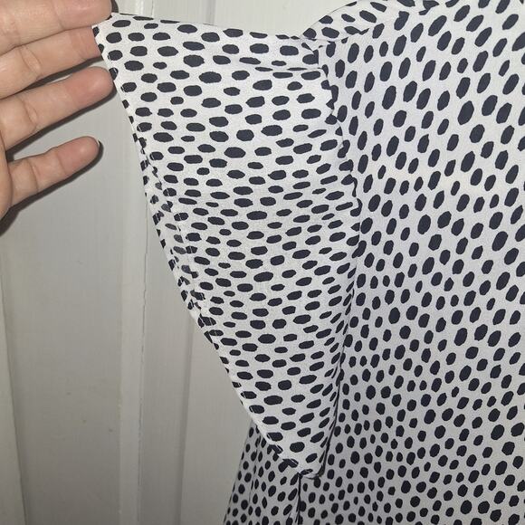 Adrianna Papell Flutter Sleeve White & Black Spotted Blouse Size Large Office - Picture 5 of 5